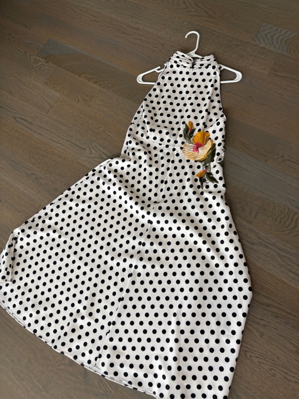 Karen Millen White Polka Dot Midi Dress with Yellow Floral Appliqué - Picture 5 of 6